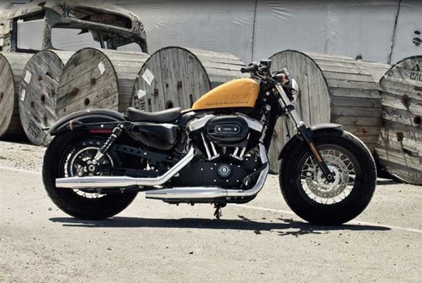 Особенности дизайна Harley-Davidson Sportster Forty-Eight 2012