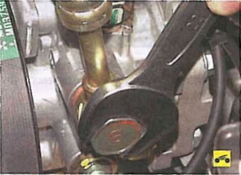 Симптомы необходимости замены водяной помпы на Mitsubishi Lancer 9